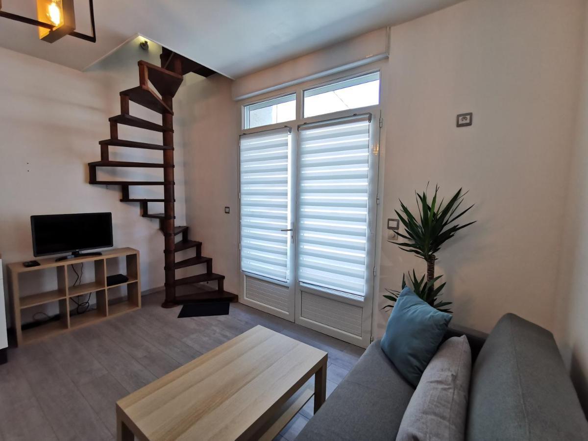 Charmant Appartement Dans Centre Meschers/Gironde Bagian luar foto